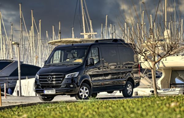 Mercedes Sprinter 12 Seater